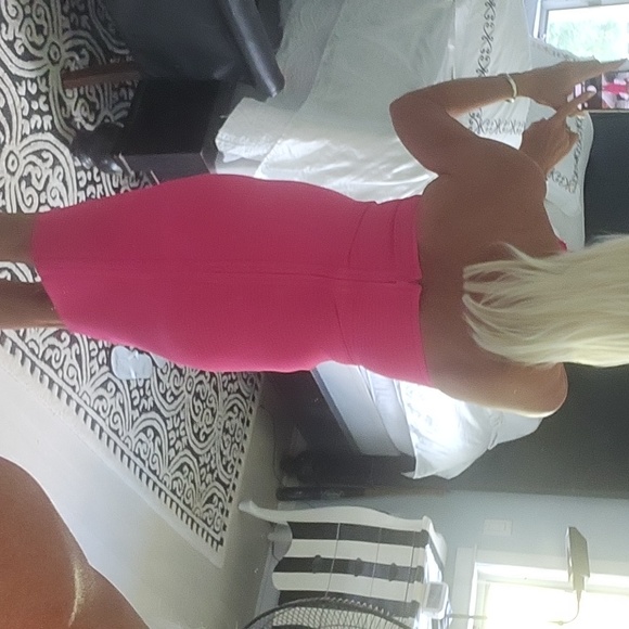 HOT HOT HOT PINK BODYCON MIDI DRESS, SZ L - Picture 2 of 5